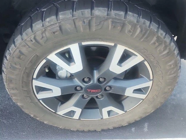 2025 Toyota 4Runner 6th Gen - Image 14 of 16