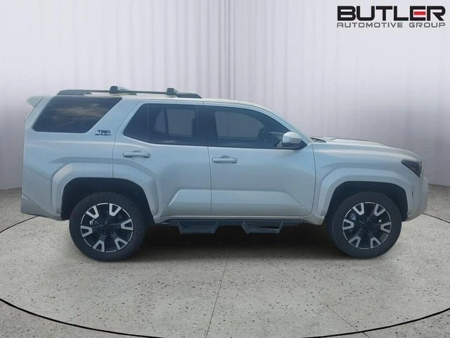 2025 Toyota 4Runner 6th Gen - Image 5 of 16