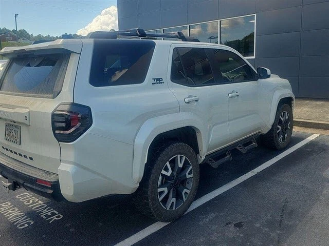 2025 Toyota 4Runner 6th Gen - Image 4 of 16