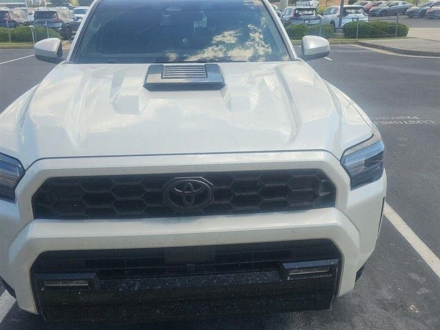2025 Toyota 4Runner 6th Gen - Image 7 of 16