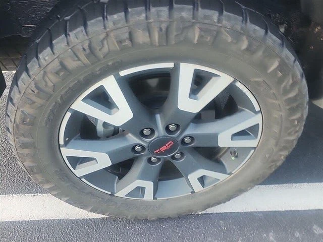 2025 Toyota 4Runner 6th Gen - Image 13 of 16