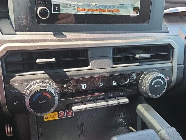 2025 Toyota 4Runner 6th Gen - Image 11 of 16
