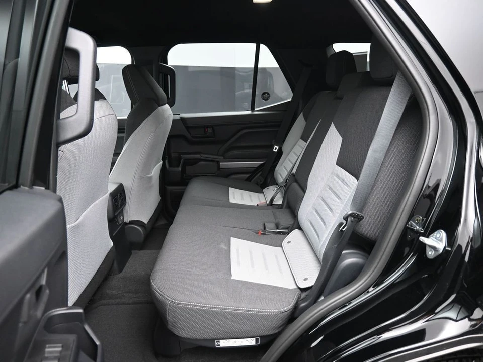 2025 Toyota 4Runner 6th Gen - Image 20 of 21