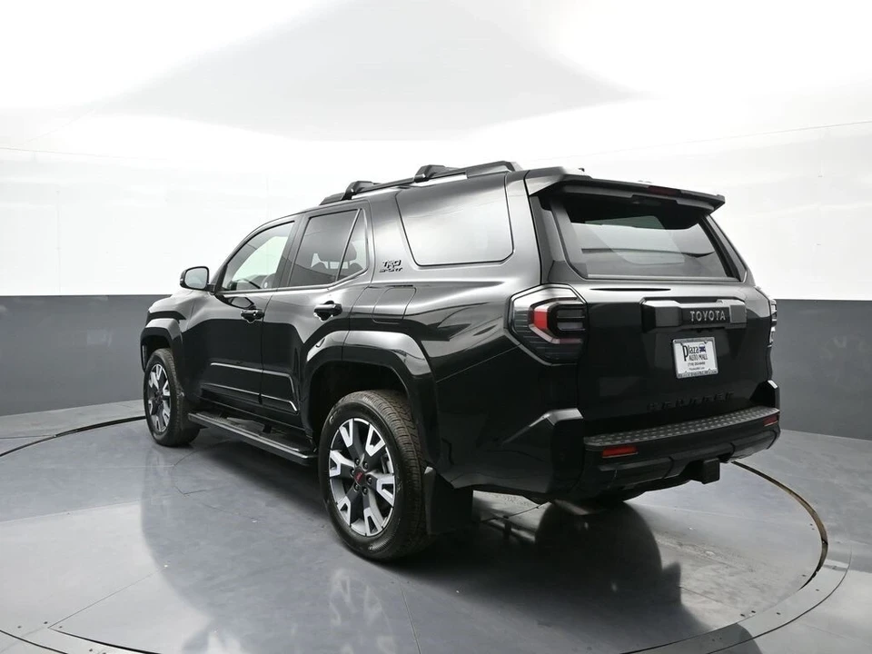 2025 Toyota 4Runner 6th Gen - Image 8 of 12