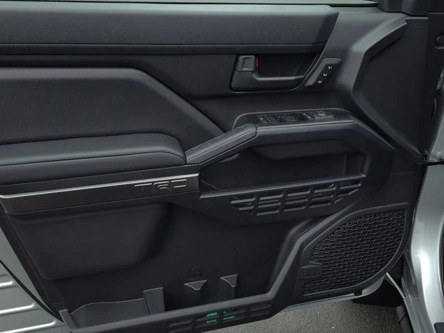 2025 Toyota 4Runner 6th Gen - Image 9 of 12