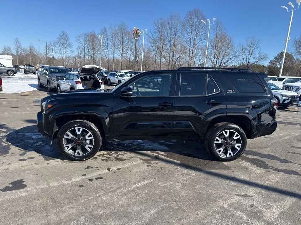 2025 Toyota 4Runner 6th Gen - Image 2 of 12