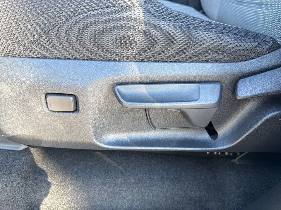 2025 Toyota 4Runner 6th Gen - Image 10 of 12