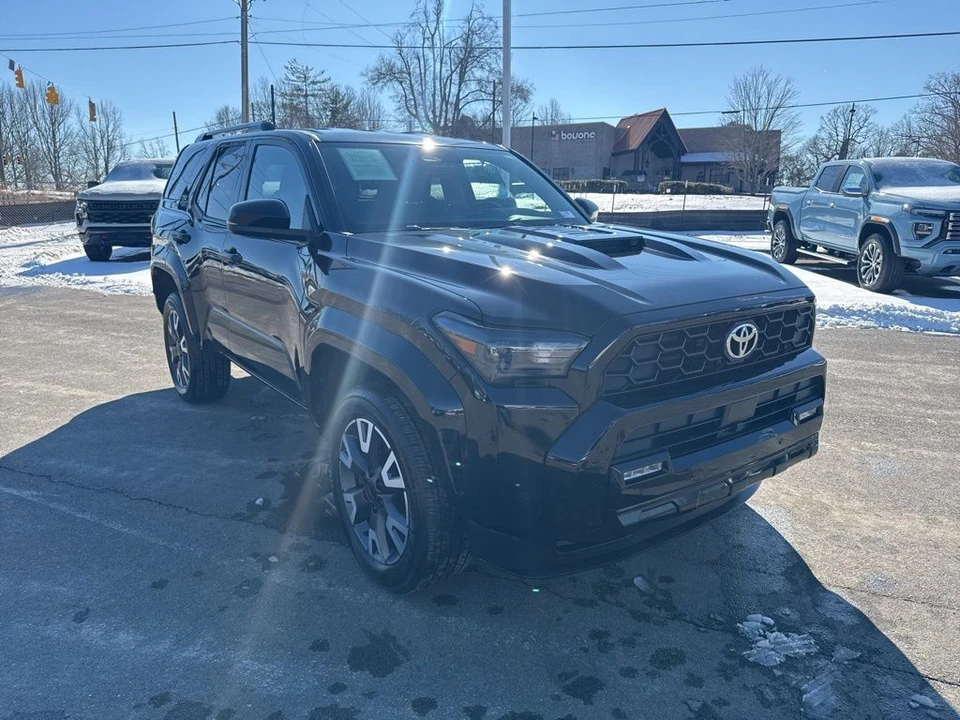 2025 Toyota 4Runner 6th Gen - Image 7 of 12