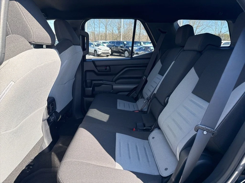 2025 Toyota 4Runner 6th Gen - Image 12 of 12