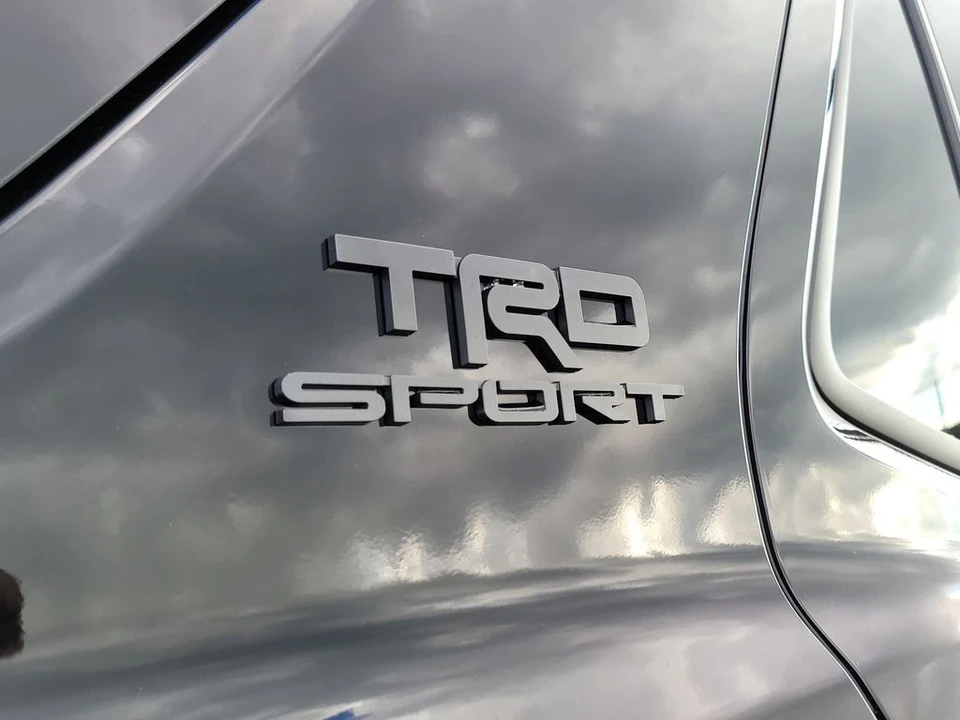 2025 Toyota 4Runner 6th Gen - Image 6 of 12
