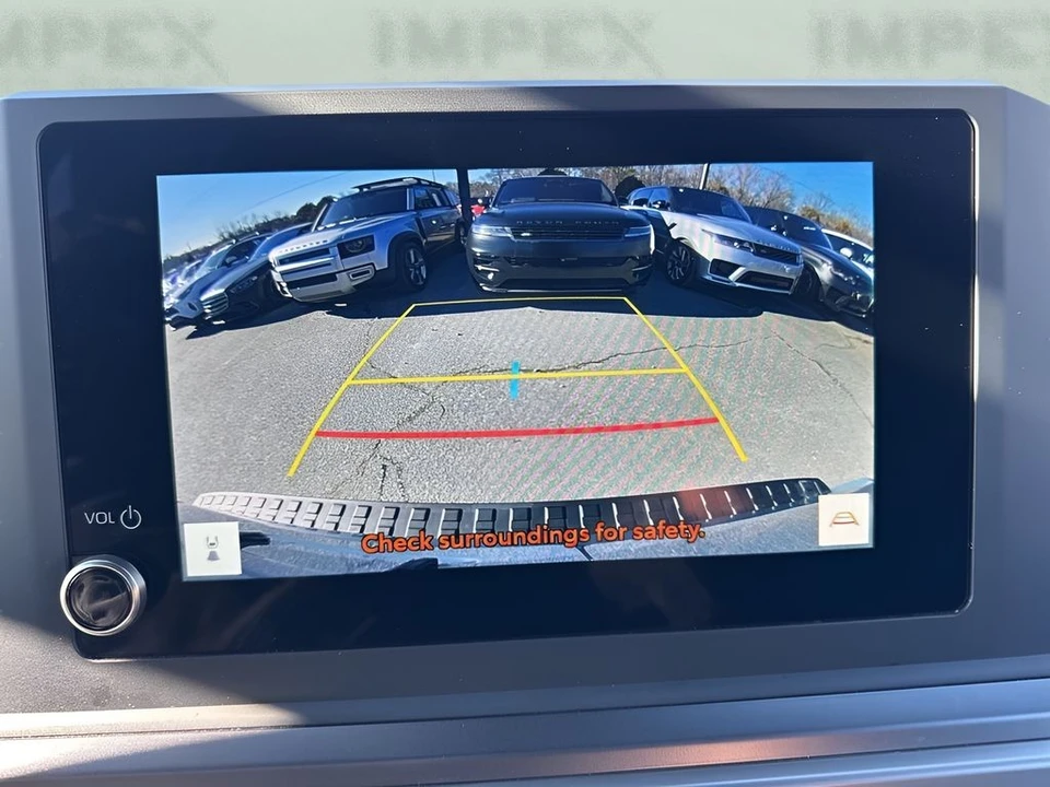 2025 Toyota 4Runner 6th Gen - Image 18 of 21