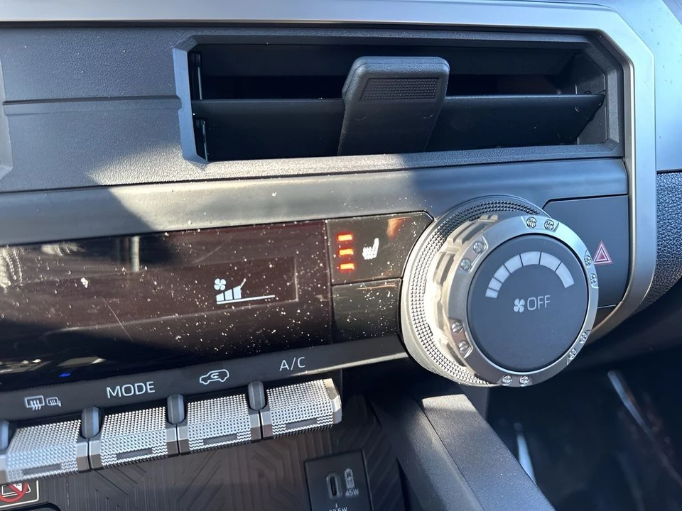 2025 Toyota 4Runner 6th Gen - Image 19 of 21