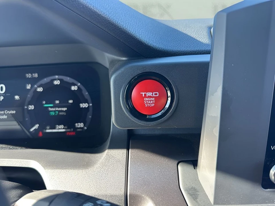2025 Toyota 4Runner 6th Gen - Image 20 of 21