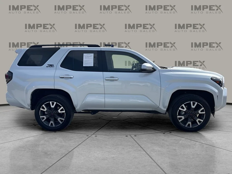 2025 Toyota 4Runner 6th Gen - Image 6 of 12