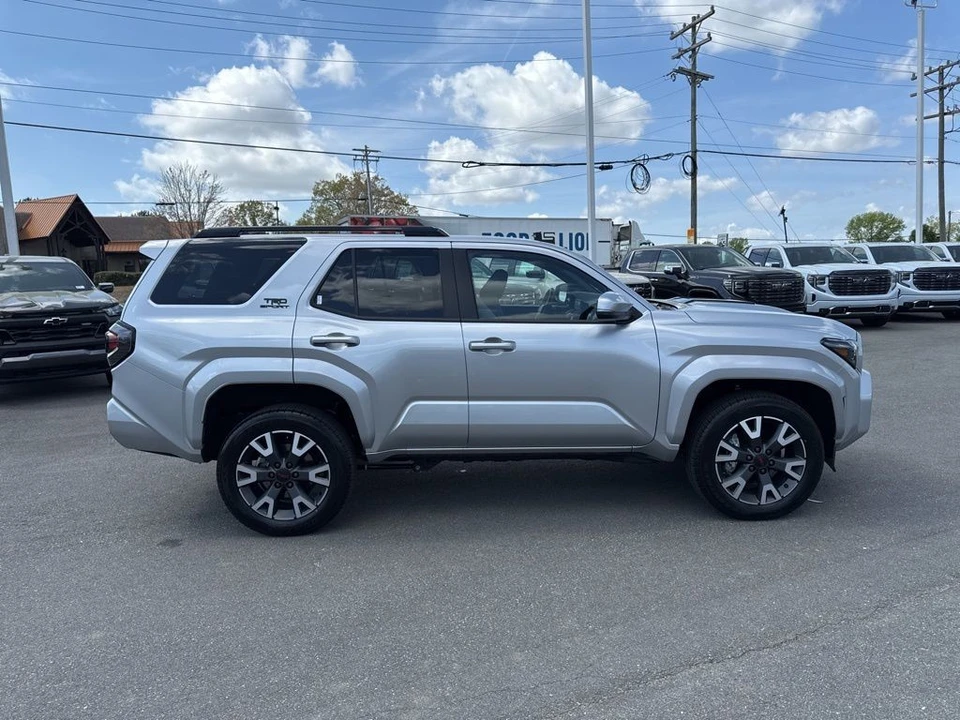 2025 Toyota 4Runner 6th Gen - Image 6 of 21