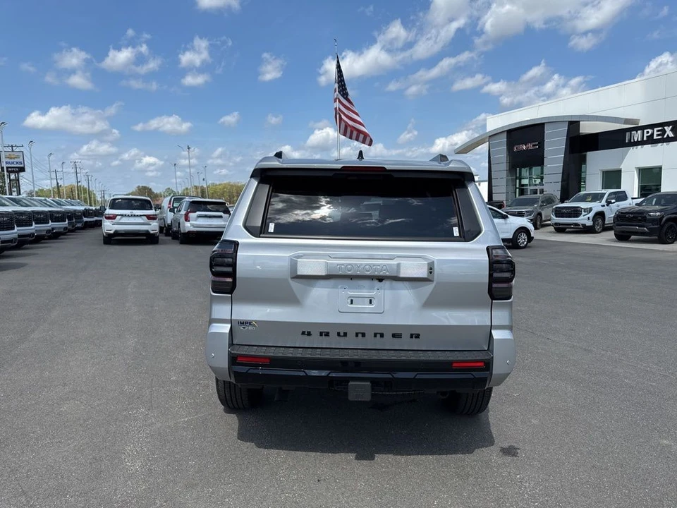 2025 Toyota 4Runner 6th Gen - Image 4 of 21