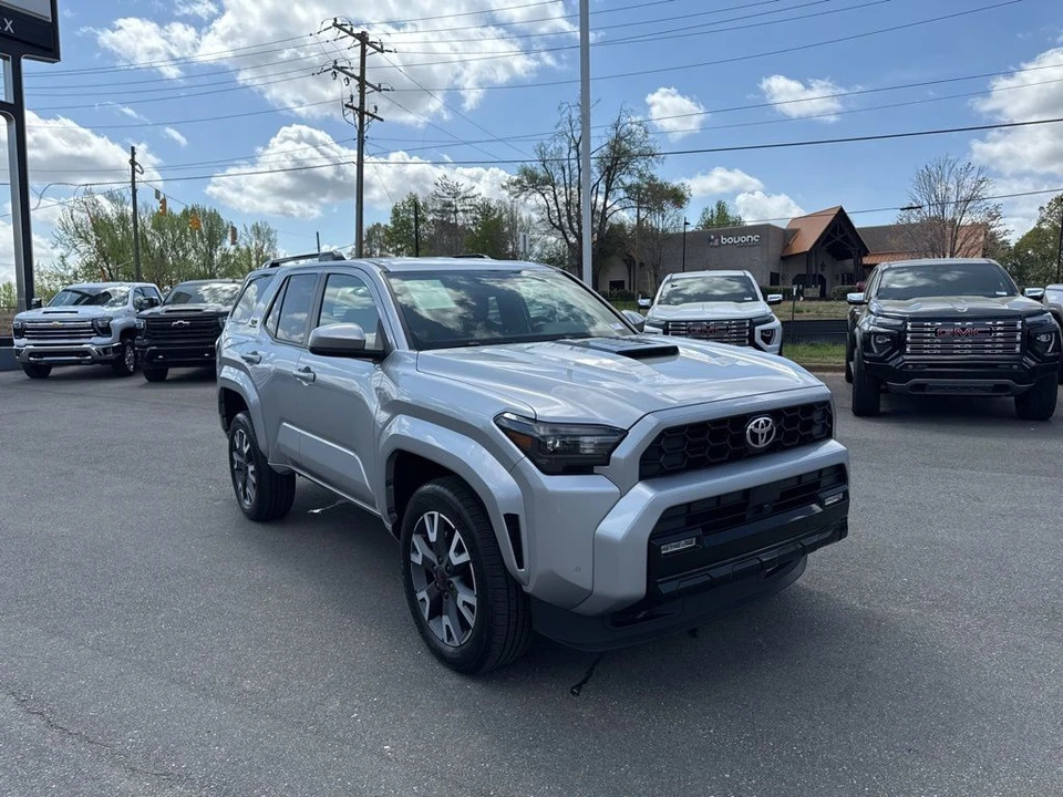 2025 Toyota 4Runner 6th Gen - Image 7 of 21