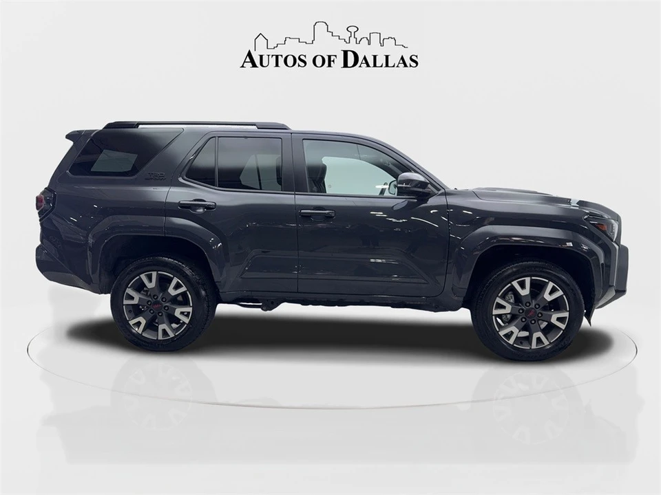 2025 Toyota 4Runner 6th Gen - Image 10 of 12