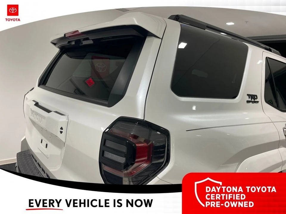 2025 Toyota 4Runner 6th Gen - Image 9 of 12