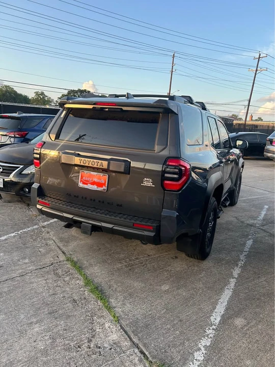 2025 Toyota 4Runner 6th Gen - Image 6 of 10