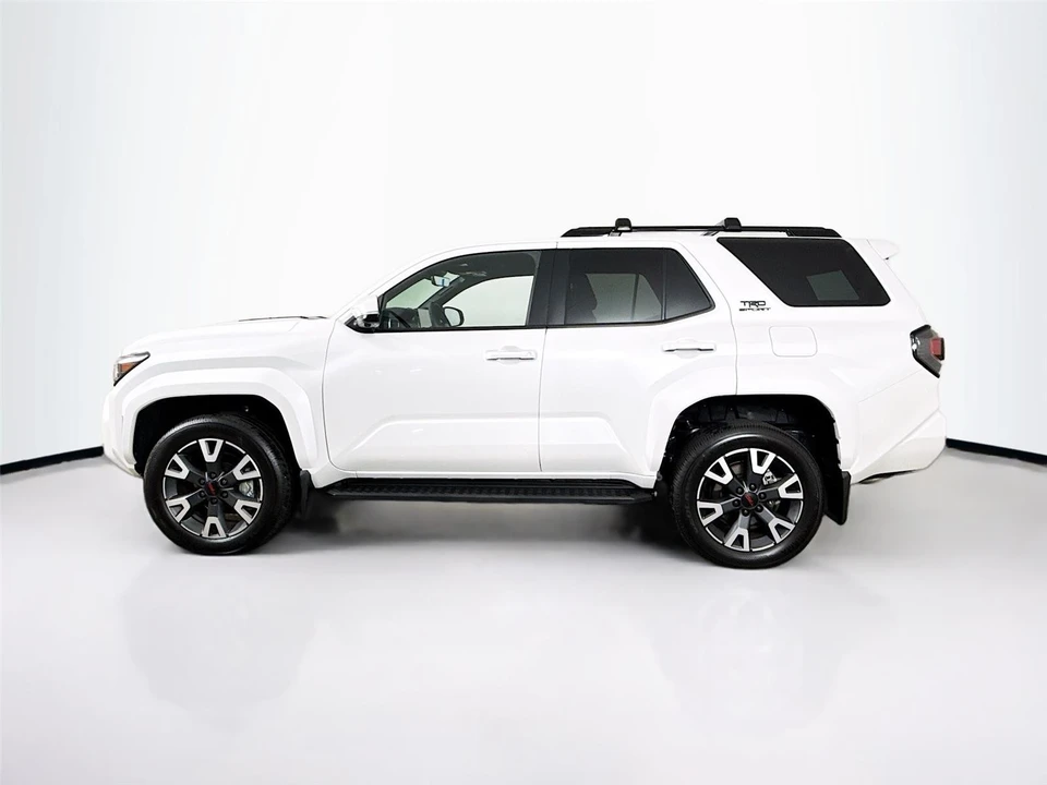 2025 Toyota 4Runner 6th Gen - Image 4 of 14