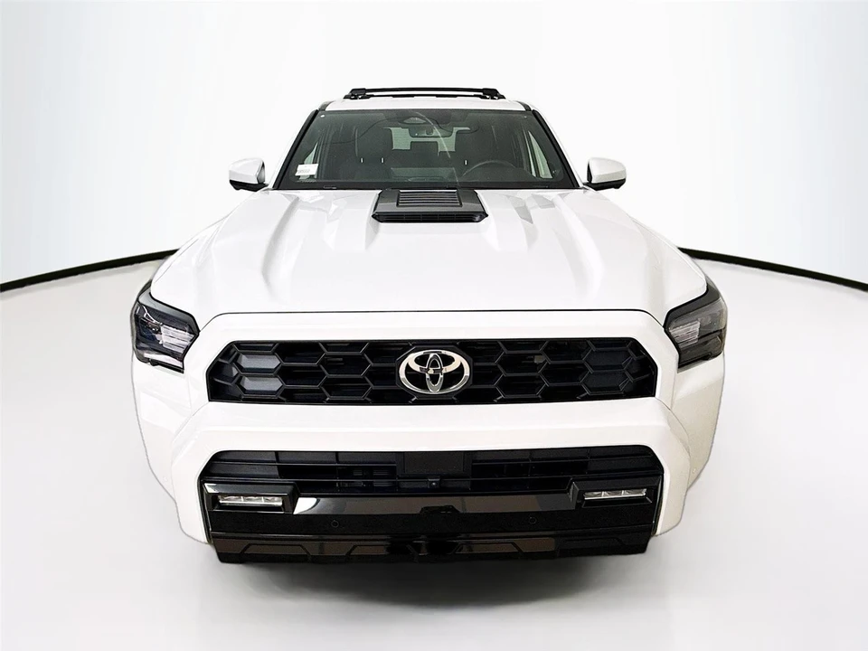 2025 Toyota 4Runner 6th Gen - Image 2 of 14
