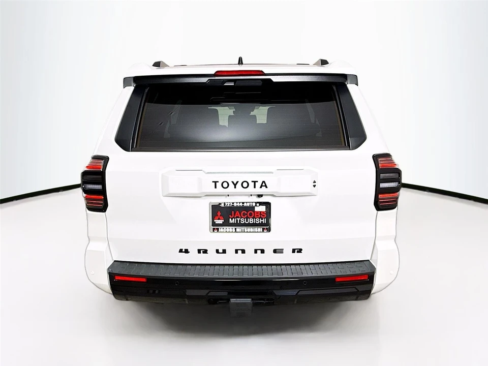2025 Toyota 4Runner 6th Gen - Image 11 of 14