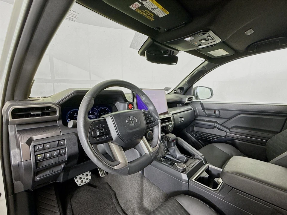 2025 Toyota 4Runner 6th Gen - Image 7 of 14