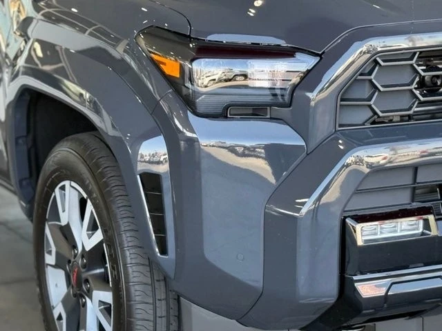 2025 Toyota 4Runner 6th Gen - Image 8 of 12