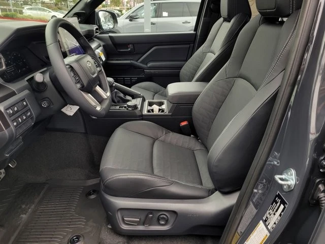 2025 Toyota 4Runner 6th Gen - Image 10 of 12