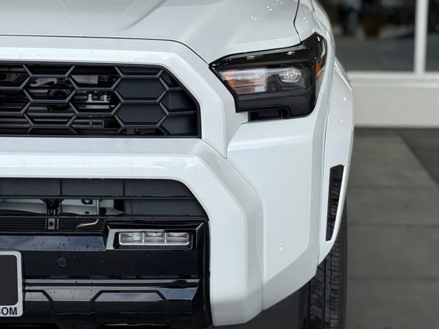 2025 Toyota 4Runner 6th Gen - Image 5 of 12