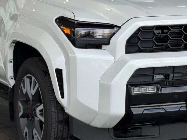 2025 Toyota 4Runner 6th Gen - Image 8 of 12