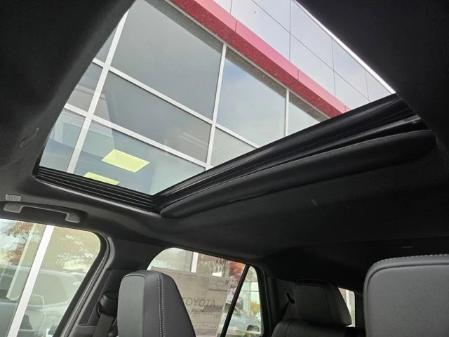 2025 Toyota 4Runner 6th Gen - Image 11 of 12