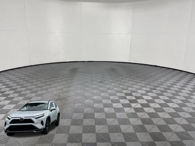2025 Toyota 4Runner 6th Gen - Image 17 of 20