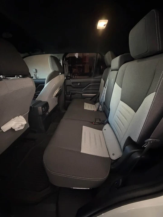 2025 Toyota 4Runner 6th Gen - Image 6 of 8