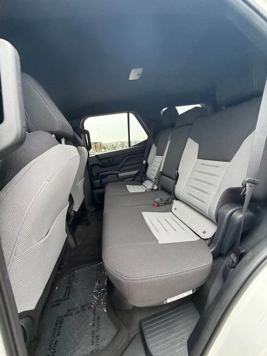 2025 Toyota 4Runner 6th Gen - Image 11 of 13