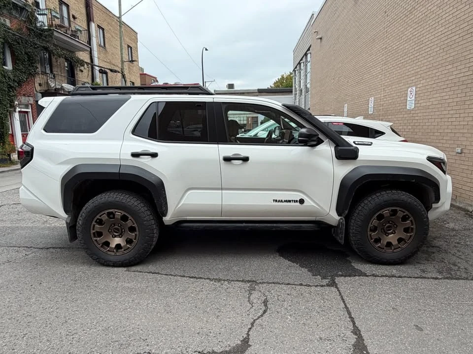 2025 Toyota 4Runner 6th Gen - Image 2 of 5
