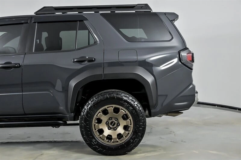 2025 Toyota 4Runner 6th Gen - Image 9 of 21