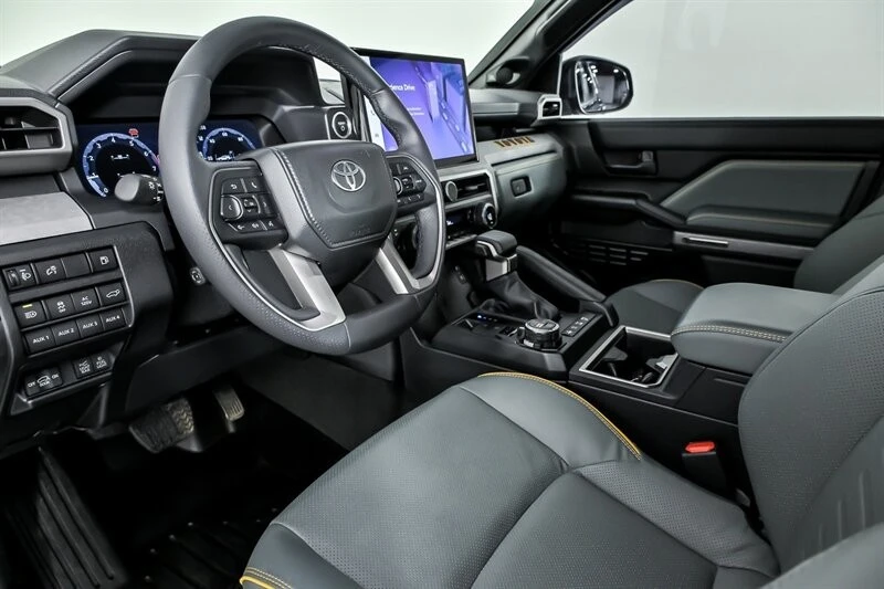 2025 Toyota 4Runner 6th Gen - Image 19 of 21