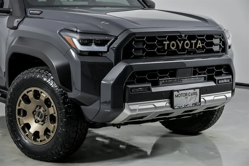 2025 Toyota 4Runner 6th Gen - Image 3 of 21