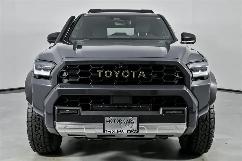 2025 Toyota 4Runner 6th Gen - Image 5 of 21