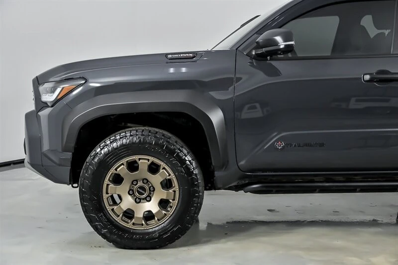 2025 Toyota 4Runner 6th Gen - Image 7 of 21