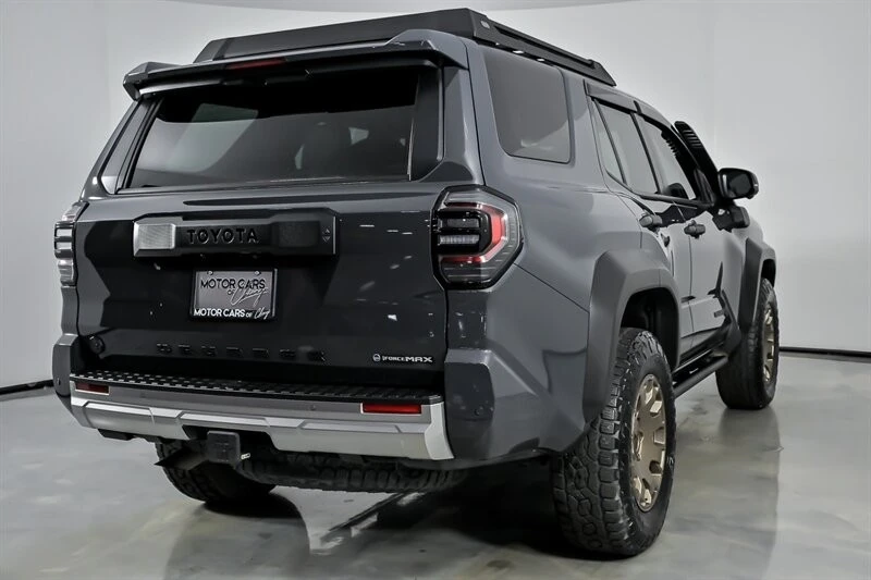 2025 Toyota 4Runner 6th Gen - Image 12 of 21