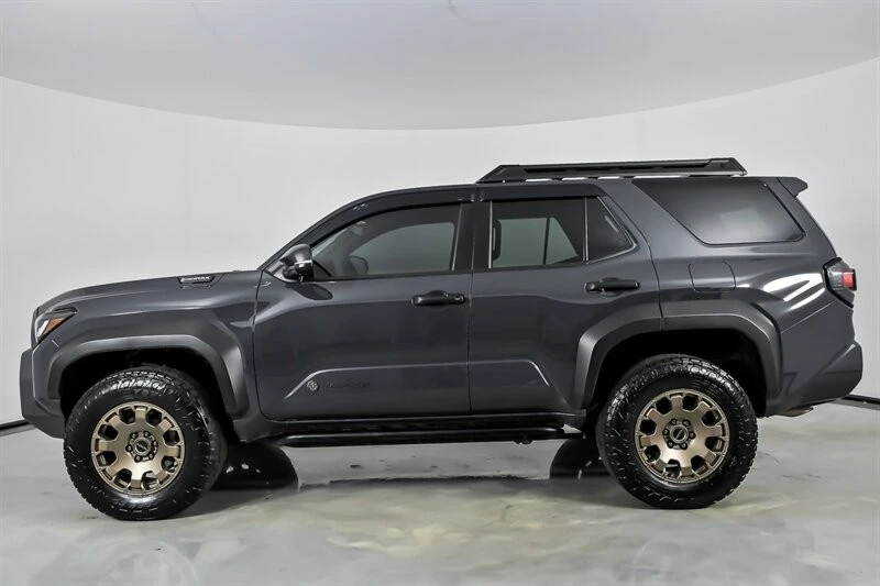 2025 Toyota 4Runner 6th Gen - Image 8 of 21