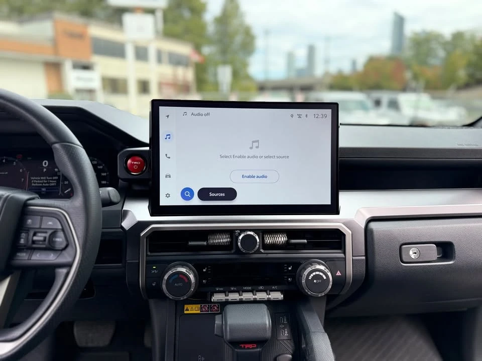 2025 Toyota 4Runner 6th Gen - Image 11 of 16
