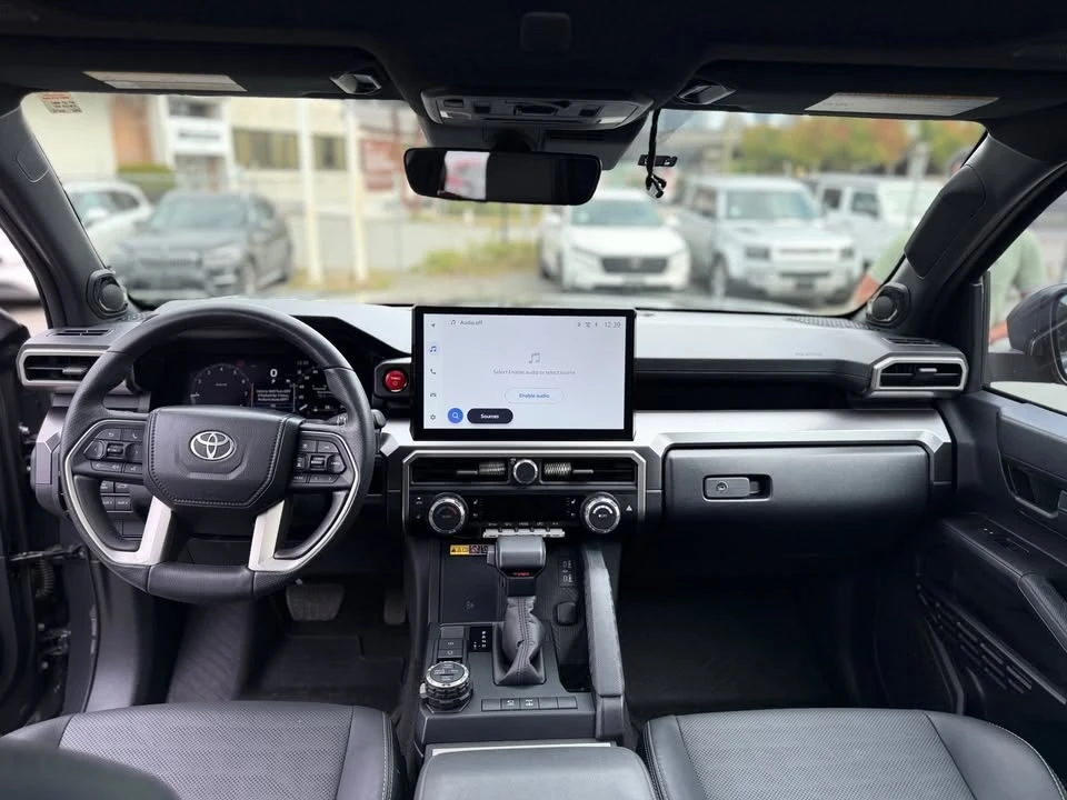 2025 Toyota 4Runner 6th Gen - Image 9 of 16