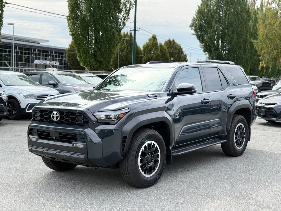 2025 Toyota 4Runner 6th Gen - Image 2 of 16