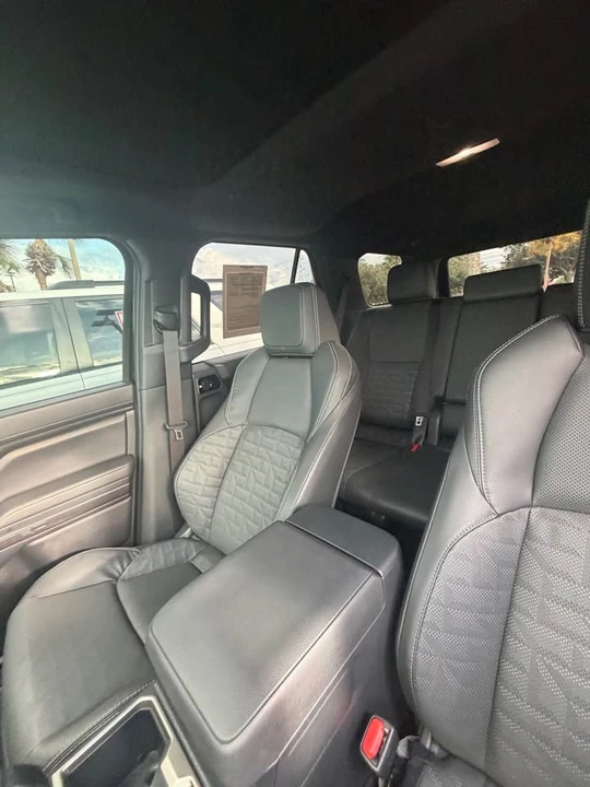 2025 Toyota 4Runner 6th Gen - Image 8 of 9