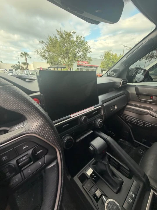 2025 Toyota 4Runner 6th Gen - Image 6 of 9