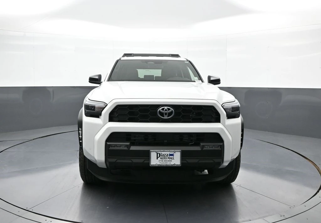 2025 Toyota 4Runner 6th Gen - Image 2 of 12